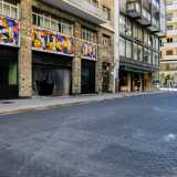 Di Belardinelli � anche il pannello con motivi astratti situato in via Argiro 97, sul palazzo Giorgio, progettato da Chiaia e Napolitano e terminato nel 1953
